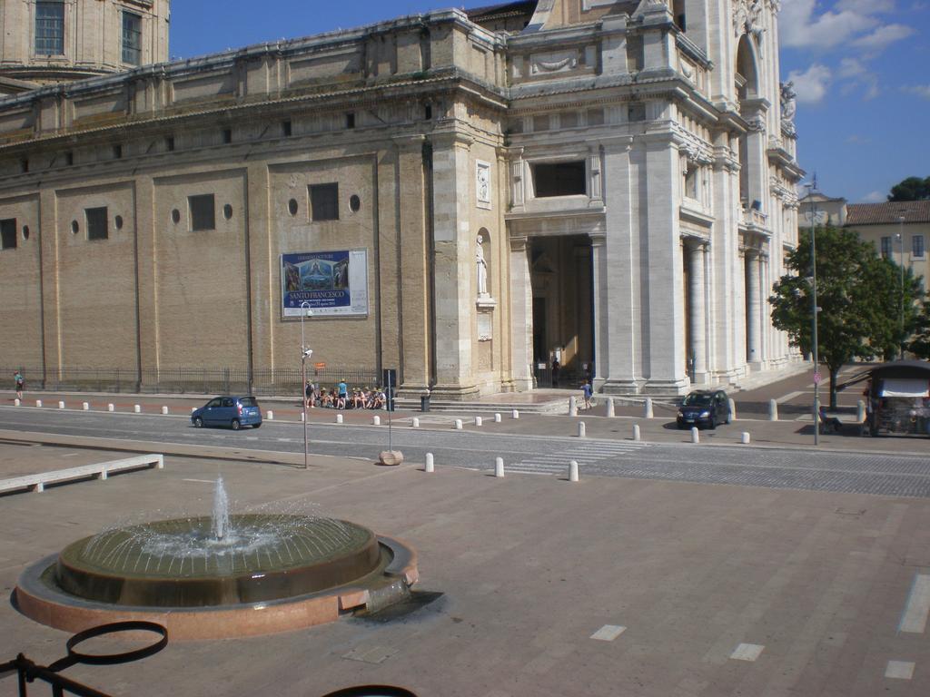 Piazza Degli Angeli Hotell Assisi Exteriör bild