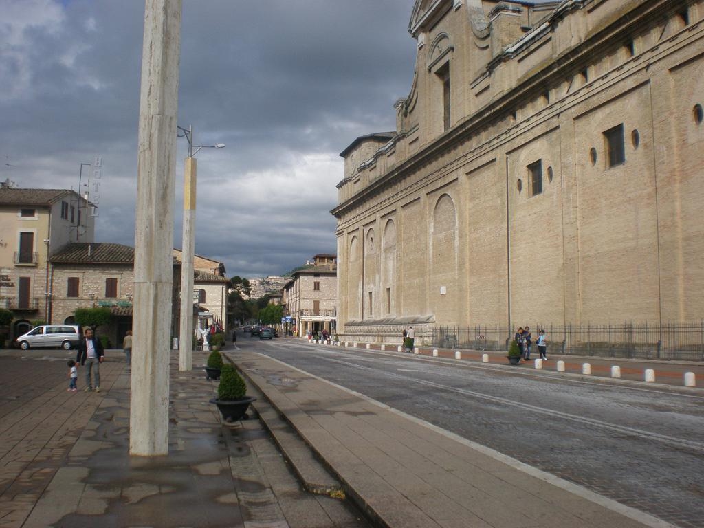 Piazza Degli Angeli Hotell Assisi Exteriör bild