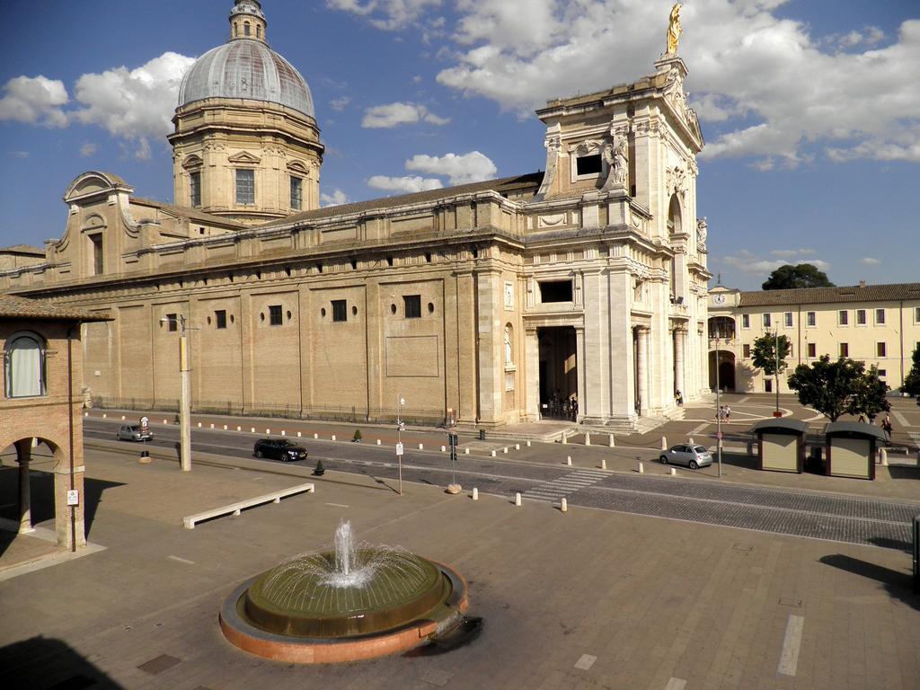 Piazza Degli Angeli Hotell Assisi Exteriör bild
